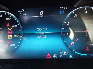 2022 Mercedes-Benz GLC 300 with VIN W1N0G8DB9NV374065, listed as a IAAI auction lot 42189616 with 42,296 mi miles and . Bid and sale history available at DreamBid. Image 7.