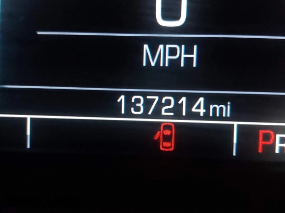 2020 Chevrolet Tahoe Commercial z VIN 1GNSKDECXLR260202, wystawiony jako IAAI lot #41608712 z przebiegiem 137 214 mil mil oraz . Historia ofert i sprzedaży dostępna na DreamBid. Obrazek 15.