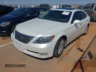 2007 Lexus LS 460 with VIN JTHBL46F275017817, listed as a IAAI auction lot 41958897 with 100,301 mi miles and . Bid and sale history available at DreamBid. Image 2.