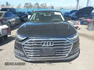 2019 Audi A8 z VIN WAU8DAF83KN006534, wystawiony jako IAAI lot #41712610 z przebiegiem 52 263 mil mil oraz . Historia ofert i sprzedaży dostępna na DreamBid. Obrazek 12.