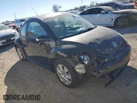 2009 Volkswagen New Beetle Coupe S with VIN 3VWPW31C39M510616, listed as a Copart auction lot 41460765 with 129,630 mi miles and Salvage Title. Bid and sale history available at carsss.com. Image 4.
