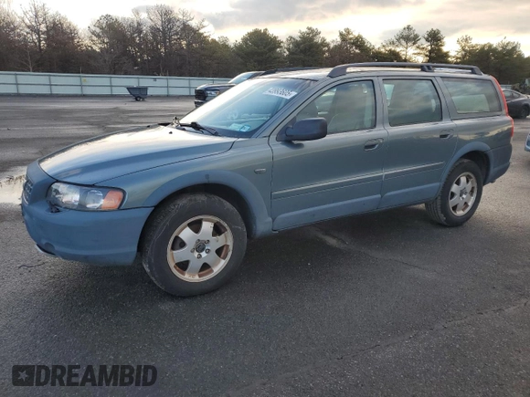 2002 Volvo V70 with VIN YV1SZ58D321079092, listed as a Copart auction lot 43993605 with Not provided miles and Clean title. Bid and sale history available at DreamBid. Image 1.