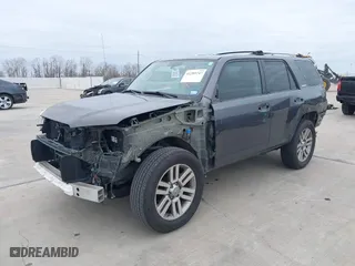 2010 Toyota 4Runner SR5 with VIN JTEZU5JR0A5012171, listed as a IAAI auction lot 41289747 with 151,537 mi miles. Bid and sale history available at carsss.com. Image 17.
