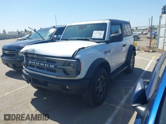 2021 Ford Bronco z VIN 1FMDE5AP9MLA72598, wystawiony jako IAAI lot #42153810 z przebiegiem 45 694 mil mil oraz . Historia ofert i sprzedaży dostępna na DreamBid. Obrazek 17.