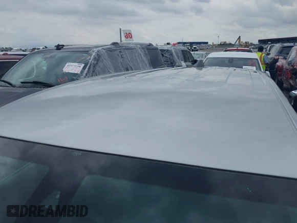 2020 Chevrolet Equinox LT with VIN 2GNAXUEV1L6170821, listed as a IAAI auction lot 41908532 with 30,774 mi miles and . Bid and sale history available at DreamBid. Image 20.