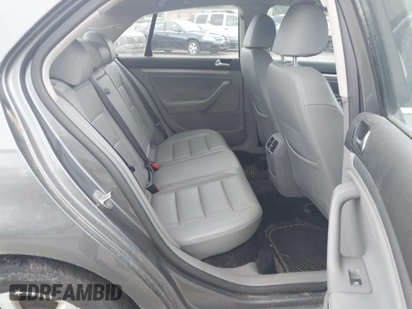 2007 Volkswagen Jetta 2.5 with VIN 3VWRF71K17M119579, listed as a IAAI auction lot 42526813 with 120,702 mi miles and . Bid and sale history available at DreamBid. Image 8.