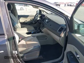 2016 Kia Sedona SX with VIN KNDMC5C11G6108175, listed as a IAAI auction lot 41860358 with 107,329 mi miles. Bid and sale history available at carsss.com. Image 5.