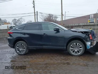 2023 Toyota Venza LE with VIN JTEAAAAH7PJ128053, listed as a IAAI auction lot 41471575 with 65,101 mi miles and . Bid and sale history available at carsss.com. Image 13.