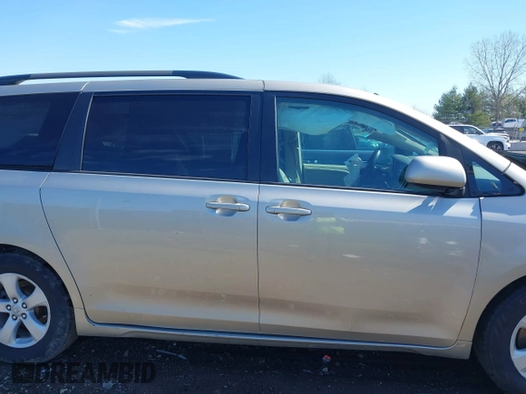 2015 Toyota Sienna LE AAS with VIN 5TDKK3DC4FS581257, listed as a IAAI auction lot 41814786 with 468,177 mi miles and . Bid and sale history available at DreamBid. Image 13.