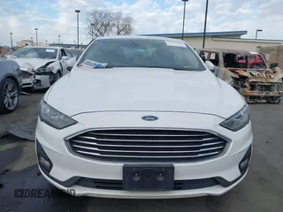 2019 Ford Fusion SE with VIN 3FA6P0HD7KR200699, listed as a IAAI auction lot 41686546 with 89,715 mi miles. Bid and sale history available at carsss.com. Image 12.