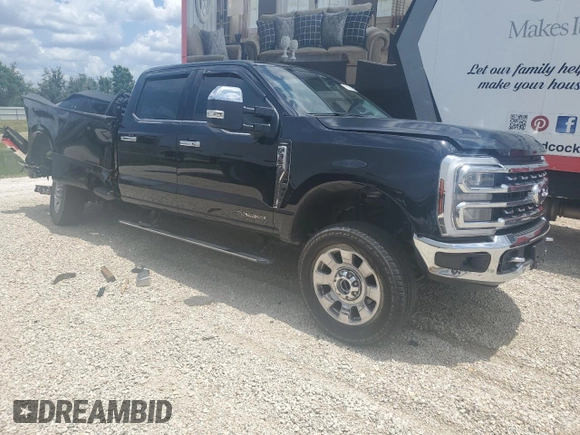 2024 Ford F-350 XL with VIN 1FT8W3BT4REC12989, listed as a Copart auction lot 55408845 with 30,982 mi miles and Salvage title. Bid and sale history available at DreamBid. Image 4.
