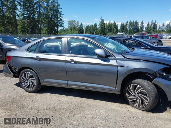 2021 Volkswagen Jetta SEL with VIN 3VWE57BU9MM098736, listed as a IAAI auction lot 42384031 with 28,070 mi miles and . Bid and sale history available at DreamBid. Image 13.