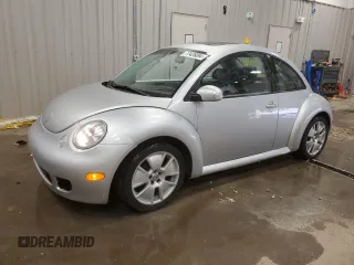 2004 Volkswagen New Beetle Coupe Turbo S with VIN 3VWFE31C54M402831, listed as a Copart auction lot 77426094 with 155,245 mi miles and Clean Title. Bid and sale history available at carsss.com. Image 1.