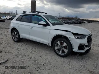 2024 Audi Q5 Premium Plus z VIN WA1BBAFY8R2131498, wystawiony jako Copart lot #44317935 z przebiegiem Nie podano mil oraz Szkoda całkowita • Salvage title. Historia ofert i sprzedaży dostępna na DreamBid. Obrazek 4.