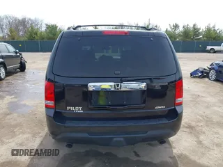 2014 Honda Pilot EX-L with VIN 5FNYF4H57EB009635, listed as a IAAI auction lot 41915219 with 272,017 mi miles. Bid and sale history available at carsss.com. Image 17.