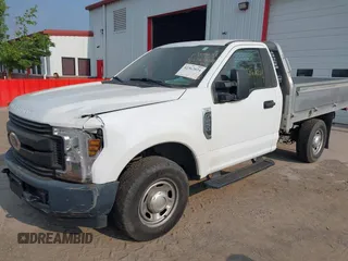 2018 Ford F-250 XL with VIN 1FDBF2A62JEC21198, listed as a IAAI auction lot 42362024 with 104,276 mi miles and . Bid and sale history available at DreamBid. Image 2.