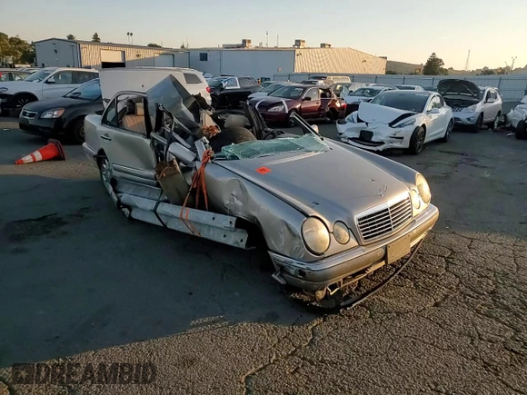 1997 Mercedes-Benz E-Class with VIN WDBJF55F8VA415967, listed as a Copart auction lot 74144924 with 0 mi miles and Salvage Title. Bid and sale history available at carsss.com. Image 10.