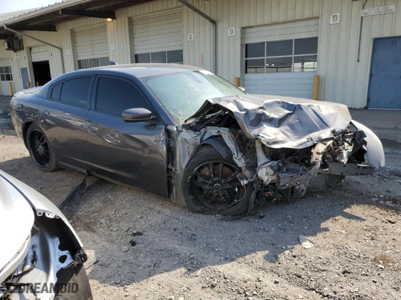 2016 Dodge Charger Road/Track with VIN 2C3CDXCT9GH272301, listed as a Copart auction lot 54629985 with 105,234 mi miles and Clean Title. Bid and sale history available at carsss.com. Image 4.