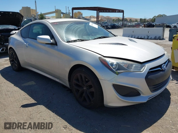 2013 Hyundai Genesis Coupe Premium z VIN KMHHT6KD9DU102257, wystawiony jako IAAI lot #42344326 z przebiegiem 103 806 mil mil oraz . Historia ofert i sprzedaży dostępna na DreamBid. Obrazek 1.