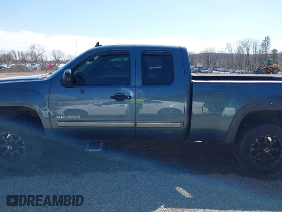 2013 GMC Sierra 1500 SLE with VIN 1GTR2VE79DZ385211, listed as a IAAI auction lot 41972315 with 135,665 mi miles and . Bid and sale history available at DreamBid. Image 15.
