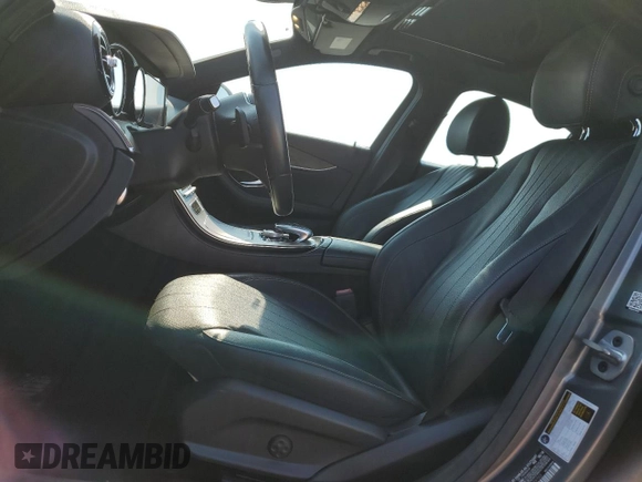 2019 Mercedes-Benz E 300 with VIN WDDZF4KB5KA529703, listed as a Copart auction lot 64953405 with 35,482 mi miles and Clean title. Bid and sale history available at DreamBid. Image 7.