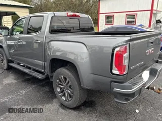 2020 GMC Canyon 2WD SLE with VIN 1GTG5CEN1L1248228, listed as a Copart auction lot 89388675 with 31,980 mi miles and Salvage Title. Bid and sale history available at carsss.com. Image 3.