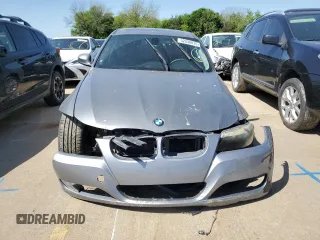 2011 BMW 3 Series 328i z VIN WBAPH7G54BNM55230, wystawiony jako Copart lot #52438875 z przebiegiem Nie podano mil oraz Szkoda całkowita • Salvage title. Historia ofert i sprzedaży dostępna na DreamBid. Obrazek 5.