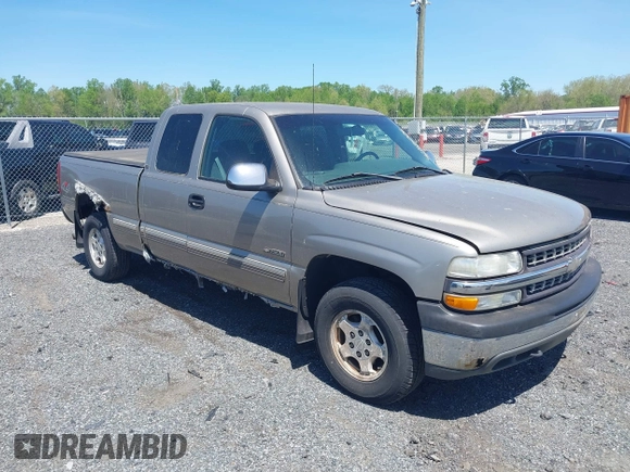 2002 Chevrolet Silverado 1500 LS with VIN 2GCEK19V421235979, listed as a IAAI auction lot 42165006 with 126,361 mi miles. Bid and sale history available at carsss.com. Image 1.