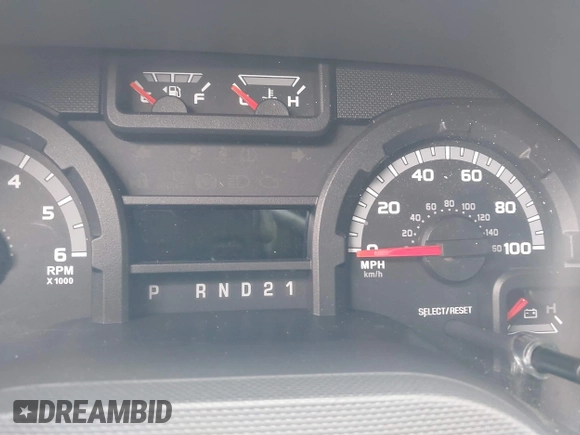 2010 Ford Econoline Passenger XL z VIN 1FBNE3BL8ADA02903, wystawiony jako IAAI lot #42103974 z przebiegiem Nie podano mil oraz . Historia ofert i sprzedaży dostępna na DreamBid. Obrazek 7.