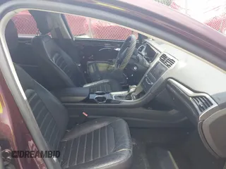 2013 Ford Fusion SE z VIN 3FA6P0HR5DR198109, wystawiony jako IAAI lot #42459993 z przebiegiem 119 372 mil mil oraz . Historia ofert i sprzedaży dostępna na DreamBid. Obrazek 5.