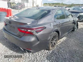 2022 Toyota Camry SE with VIN 4T1G11AK0NU634177, listed as a IAAI auction lot 41828379 with 1 mi miles. Bid and sale history available at carsss.com. Image 4.