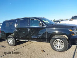 2019 Chevrolet Suburban LT with VIN 1GNSKHKC3KR394785, listed as a IAAI auction lot 41825236 with 39,216 mi miles. Bid and sale history available at carsss.com. Image 14.