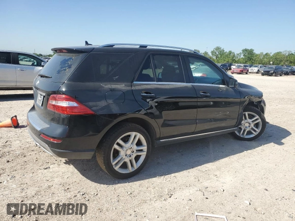 2015 Mercedes-Benz M ML 350 with VIN 4JGDA5JB8FA452465, listed as a Copart auction lot 52327605 with 92,609 mi miles and Salvage Title. Bid and sale history available at carsss.com. Image 3.