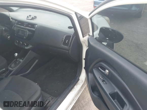 2017 Kia Rio LX z VIN KNADM4A33H6011053, wystawiony jako IAAI lot #41581653 z przebiegiem 208 532 mil mil oraz . Historia ofert i sprzedaży dostępna na DreamBid. Obrazek 5.