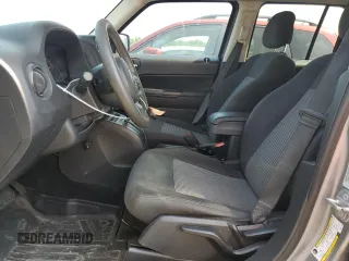 2016 Jeep Patriot Sport with VIN 1C4NJRBB2GD511783, listed as a Copart auction lot 62000425 with 96,260 mi miles and Salvage title. Bid and sale history available at DreamBid. Image 7.