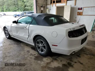 2014 Ford Mustang V6 with VIN 1ZVBP8EM3E5328616, listed as a Copart auction lot 62491435 with 84,059 mi miles and Salvage title. Bid and sale history available at DreamBid. Image 2.