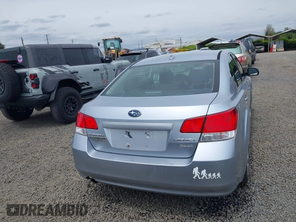 2014 Subaru Legacy Premium z VIN 4S3BMBC64E3035526, wystawiony jako IAAI lot #42254628 z przebiegiem 113 297 mil mil oraz . Historia ofert i sprzedaży dostępna na DreamBid. Obrazek 16.