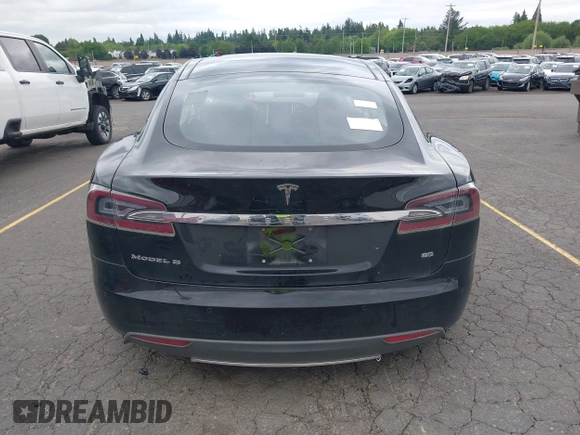 2014 Tesla Model S 60 с VIN 5YJSA1H10EFP48975, выставлен на аукционе IAAI как лот 42249935 с пробегом 105 524 миль миль и . История ставок и продаж доступна на DreamBid. Изображение 16.