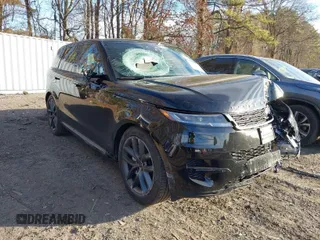 2025 Land Rover Range Rover Sport SE with VIN SAL1P9EUXSA440569, listed as a IAAI auction lot 41302808 with 546 mi miles. Bid and sale history available at carsss.com. Image 1.
