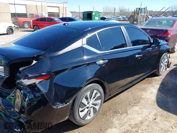 2020 Nissan Altima S z VIN 1N4BL4BVXLC275531, wystawiony jako IAAI lot #41711048 z przebiegiem 119 597 mil mil oraz . Historia ofert i sprzedaży dostępna na DreamBid. Obrazek 14.
