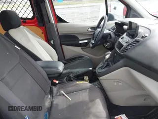 2019 Ford Transit Connect XLT z VIN NM0LS7F22K1413668, wystawiony jako IAAI lot #41865510 z przebiegiem 45 544 mil mil oraz . Historia ofert i sprzedaży dostępna na DreamBid. Obrazek 5.