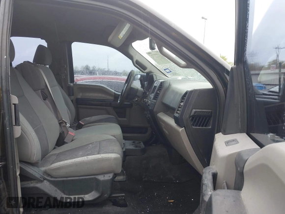 2016 Ford F-150 XL with VIN 1FTEX1CP3GKE11939, listed as a IAAI auction lot 41900096 with 165,947 mi miles and . Bid and sale history available at carsss.com. Image 5.