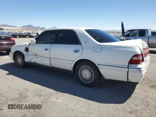 1996 Toyota Crown z VIN JZS1550042389, wystawiony jako Copart lot #68698234 z przebiegiem 117 283 mil mil oraz Szkoda całkowita • Salvage title. Historia ofert i sprzedaży dostępna na DreamBid. Obrazek 2.