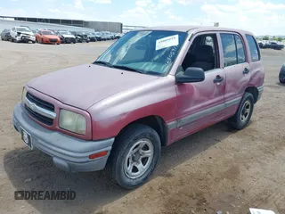 2000 Chevrolet Tracker with VIN 2CNBE13C7Y6956063, listed as a IAAI auction lot 42805919 with 176,684 mi miles and . Bid and sale history available at DreamBid. Image 2.