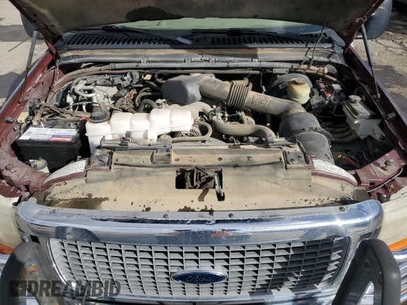 2000 Ford Excursion Limited с VIN 1FMNU43S7YEB85589, выставлен на аукционе Copart как лот 43738255 с пробегом 233 688 миль миль и Списание • Salvage title. История ставок и продаж доступна на DreamBid. Изображение 12.