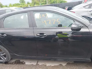 2021 Kia Forte GT-Line с VIN 3KPF34AD4ME290119, выставлен на аукционе IAAI как лот 42474225 с пробегом 69 484 миль миль и . История ставок и продаж доступна на DreamBid. Изображение 13.