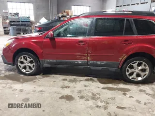 2013 Subaru Outback Premium with VIN 4S4BRBCC7D3319637, listed as a IAAI auction lot 42180996 with 186,705 mi miles and . Bid and sale history available at carsss.com. Image 6.