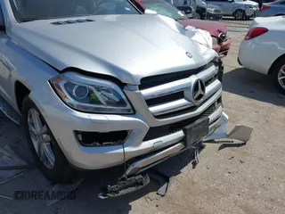 2015 Mercedes-Benz GL-Class GL 350 BlueTEC with VIN 4JGDF2EE4FA581954, listed as a IAAI auction lot 41846414 with 77,786 mi miles. Bid and sale history available at carsss.com. Image 6.