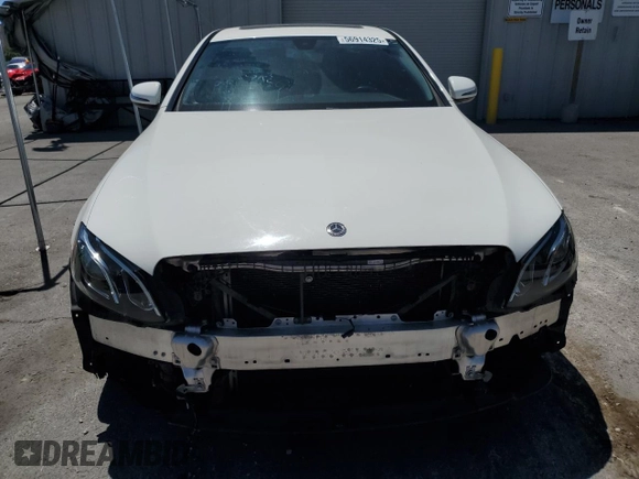 2019 Mercedes-Benz E 300 z VIN WDDZF4JBXKA529715, wystawiony jako Copart lot #56914325 z przebiegiem 71 343 mil mil oraz Szkoda całkowita • Salvage title. Historia ofert i sprzedaży dostępna na DreamBid. Obrazek 5.