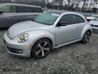 2012 Volkswagen Beetle 2.0T Turbo PZEV with VIN 3VWVA7AT0CM622942, listed as a Copart auction lot 44970945 with 216,607 mi miles and Clean Title. Bid and sale history available at carsss.com. Image 1.